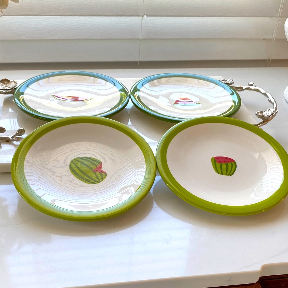 4 NWOT dessert appetizer plates TAG Brand adorable watermelon design 🍉🍉🍉🍉
Summer